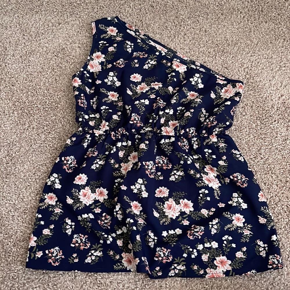 Boutique Floral One Shoulder Top